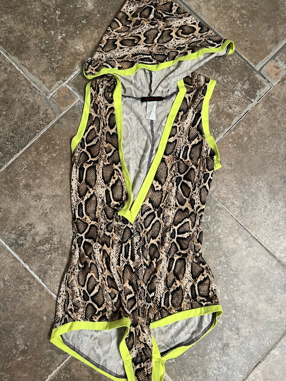 Snake-Print Festival outfit with Neon Yellow Trim